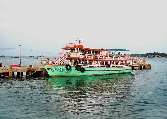 Koh Larn ferry 